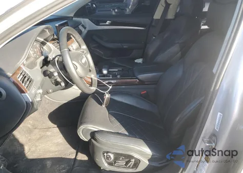 2015 Audi A8 Quattro z USA, uszkodzony, nr VIN WAUJ2AFD1FN024525